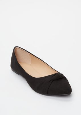 black pointed toe flats