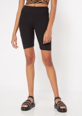 bike shorts with phone pocket